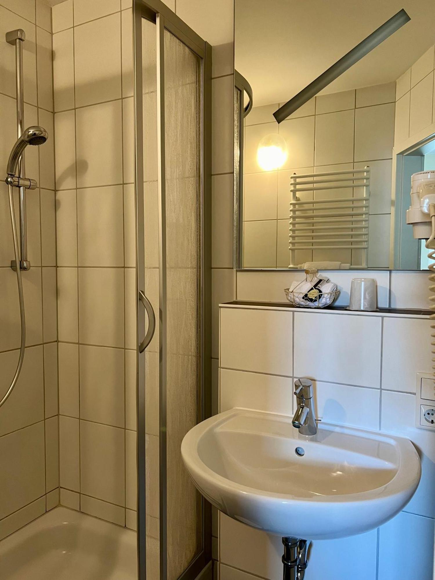 Hetzel'S Hotelchen Olpe bei Meschede المظهر الخارجي الصورة